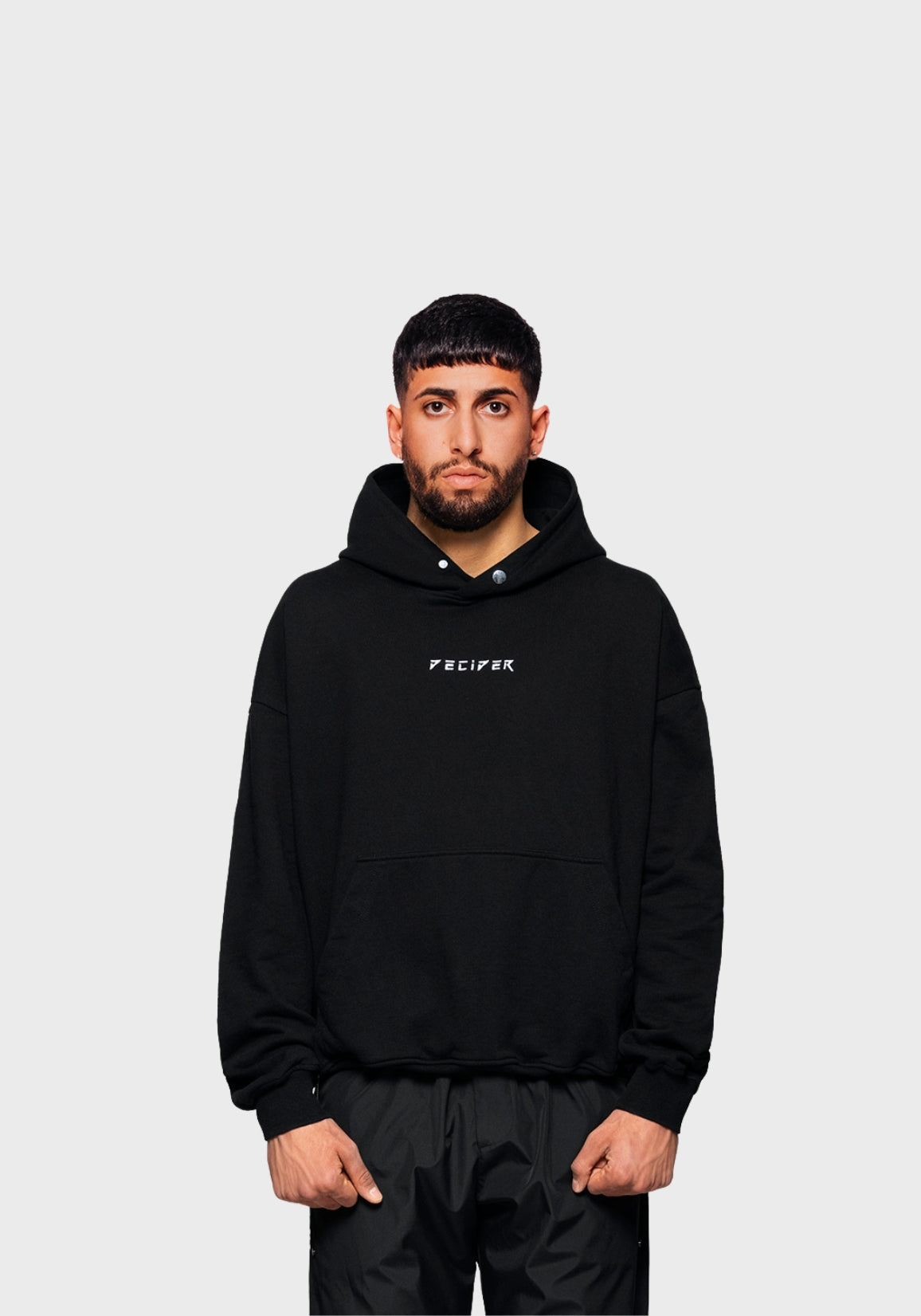 DCDR BASIC BLACK HOODIE