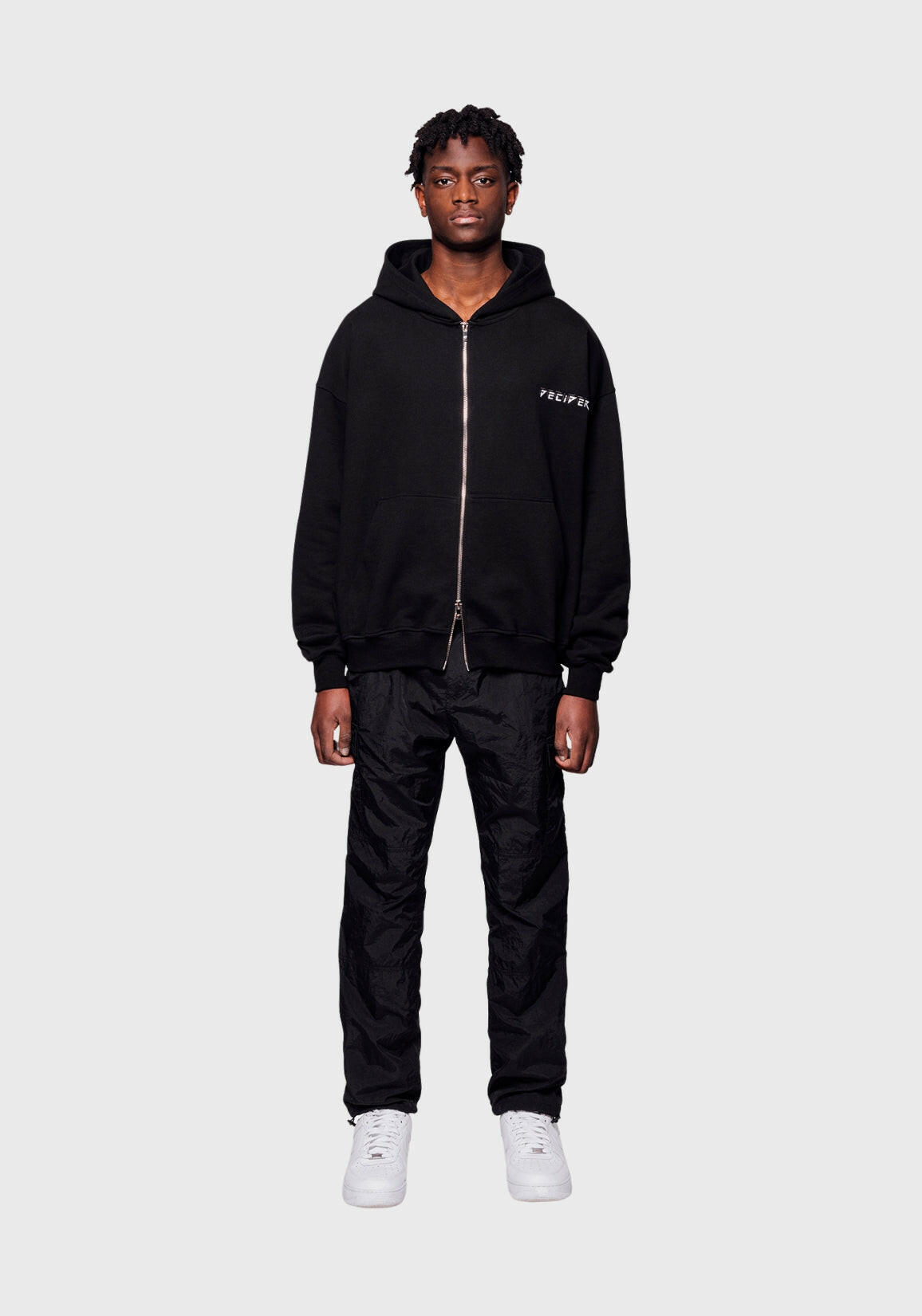 DCDR BASIC BLACK ZIPPER.
