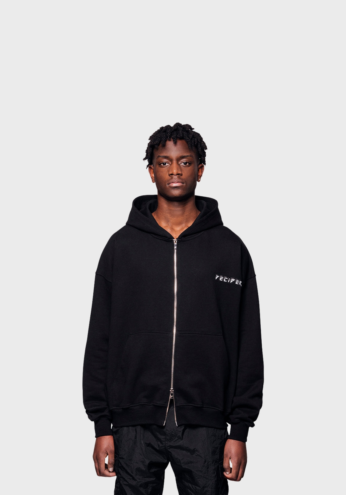 DCDR BASIC BLACK ZIPPER