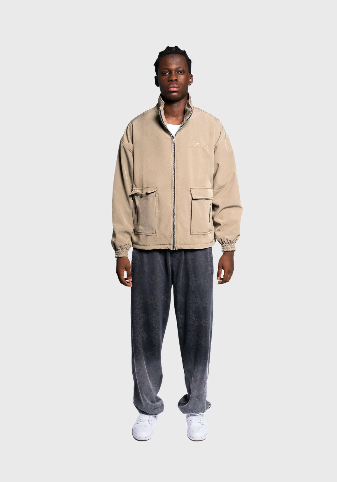 DCDR CARGO SAND JACKET.