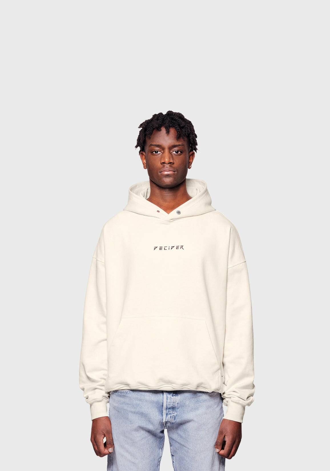 DCDR BASIC CREAM HOODIE.