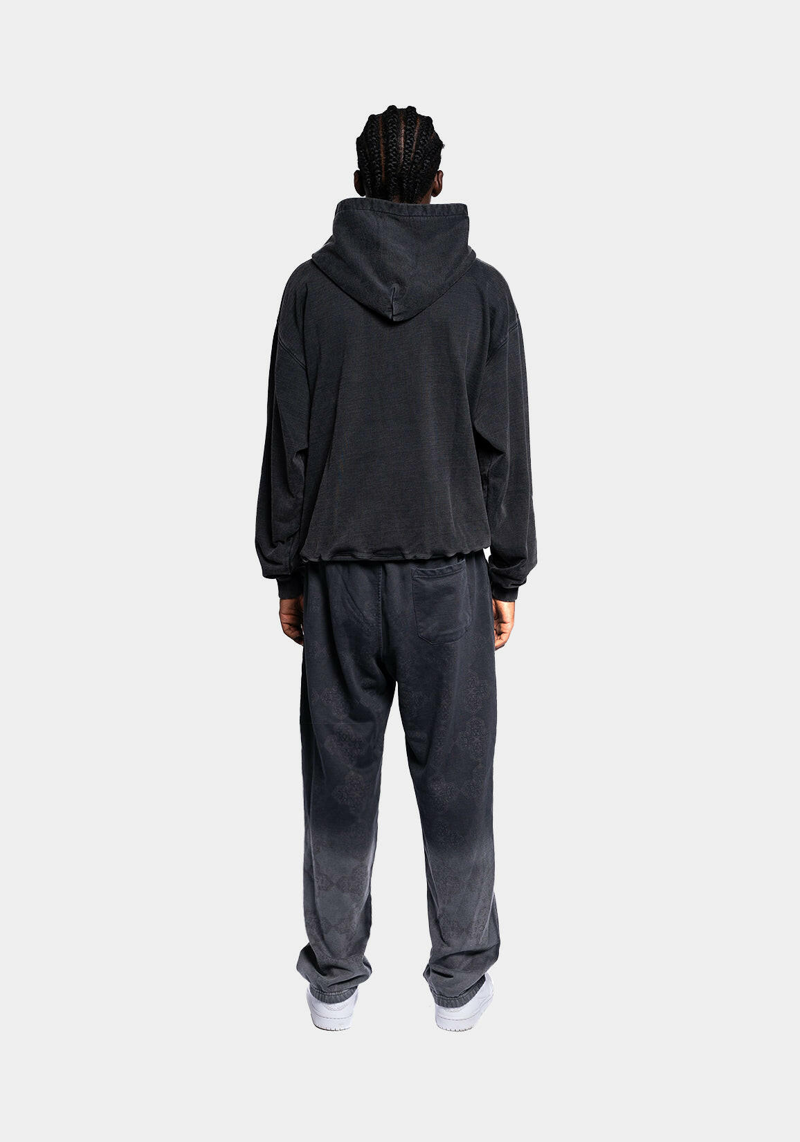 DCDR WASHED BLACK HOODIE.